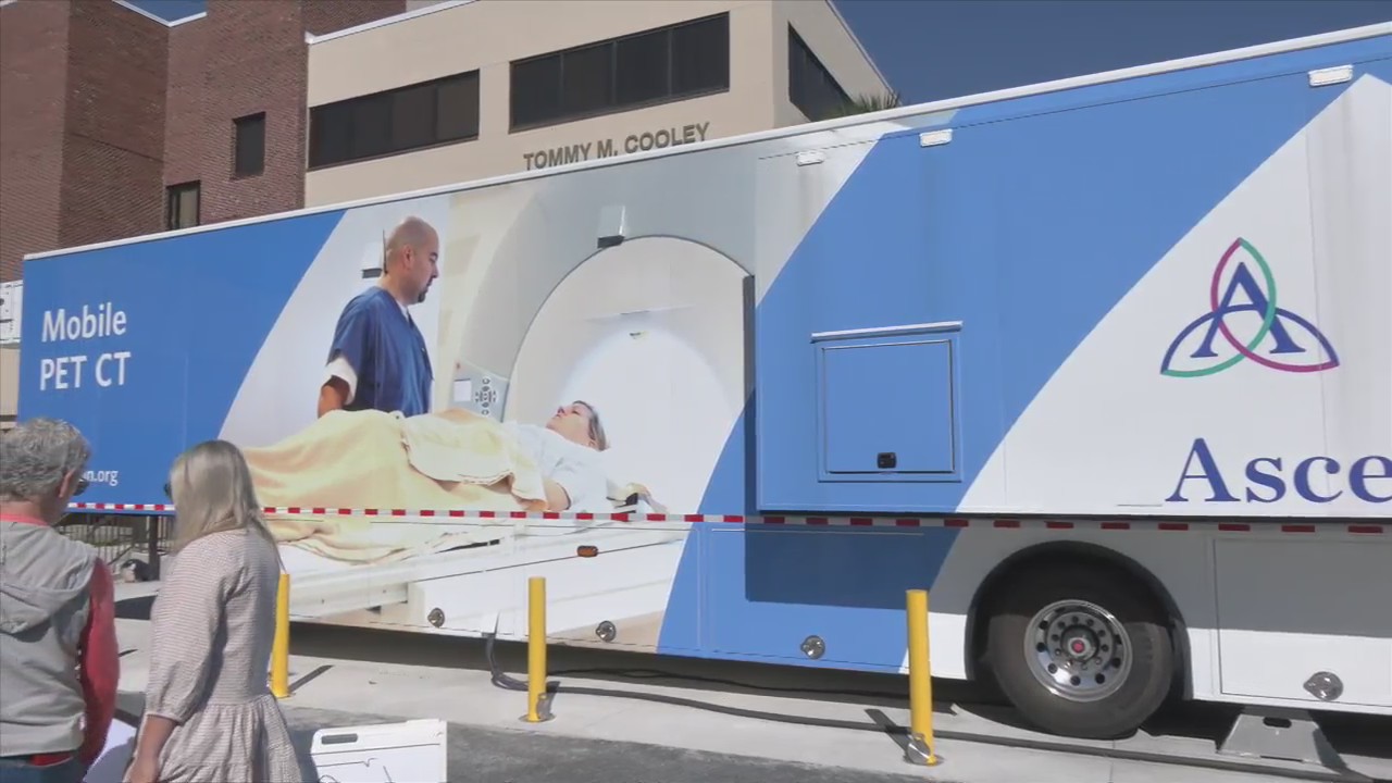 Ascension Sacred Heart unveils new PET scan machine
