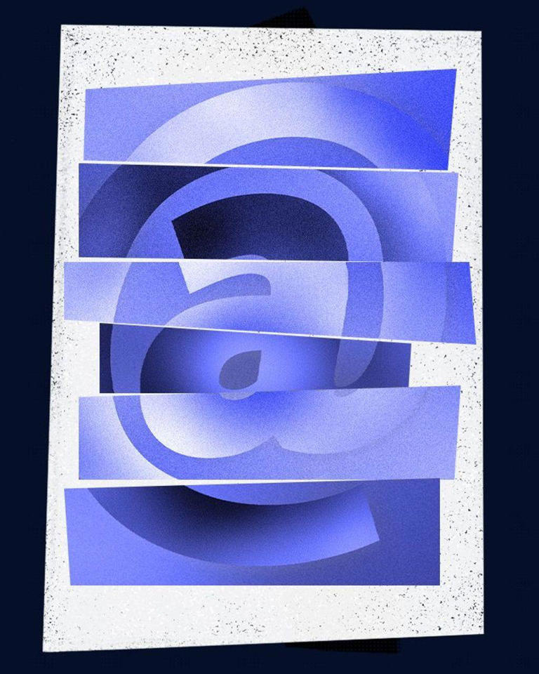 Simbol @ memaksa kita menciptakan identitas baru: nama pengguna kita di internet.