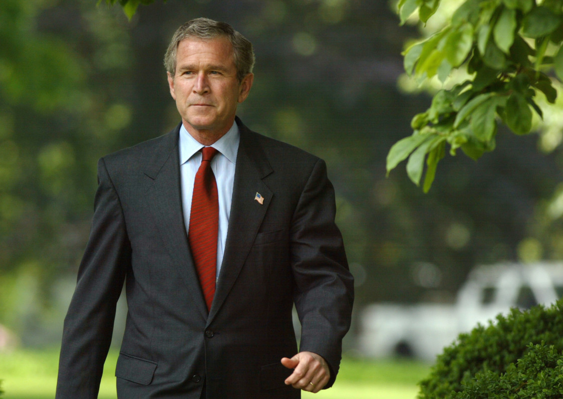 Former President George W. Bush Goes Viral At Cardinals-Cowboys Game