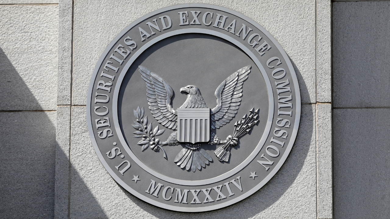 'Make IPOs great again': SEC chair explains new rule for IPOs during ...