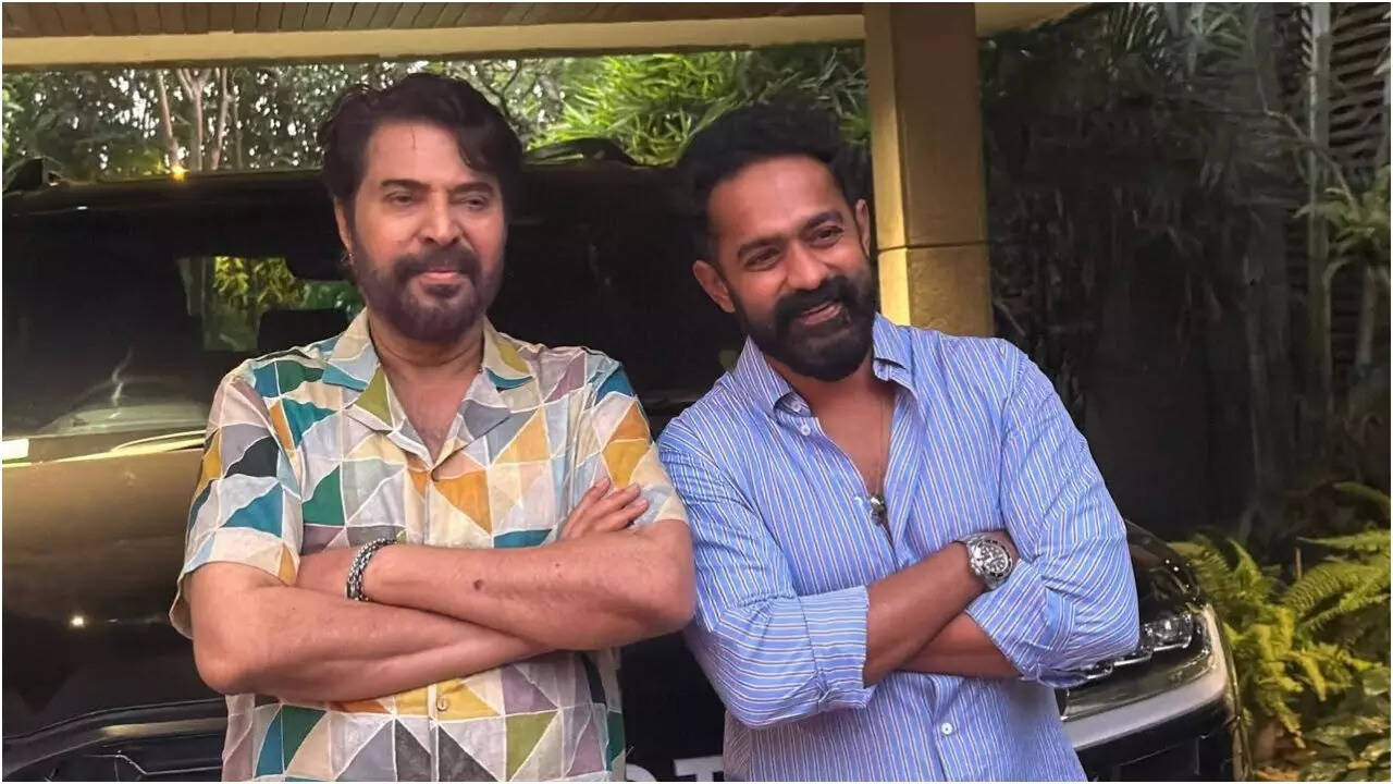 asif-ali-meets-mammootty-after-state-award-win-calls-nomination