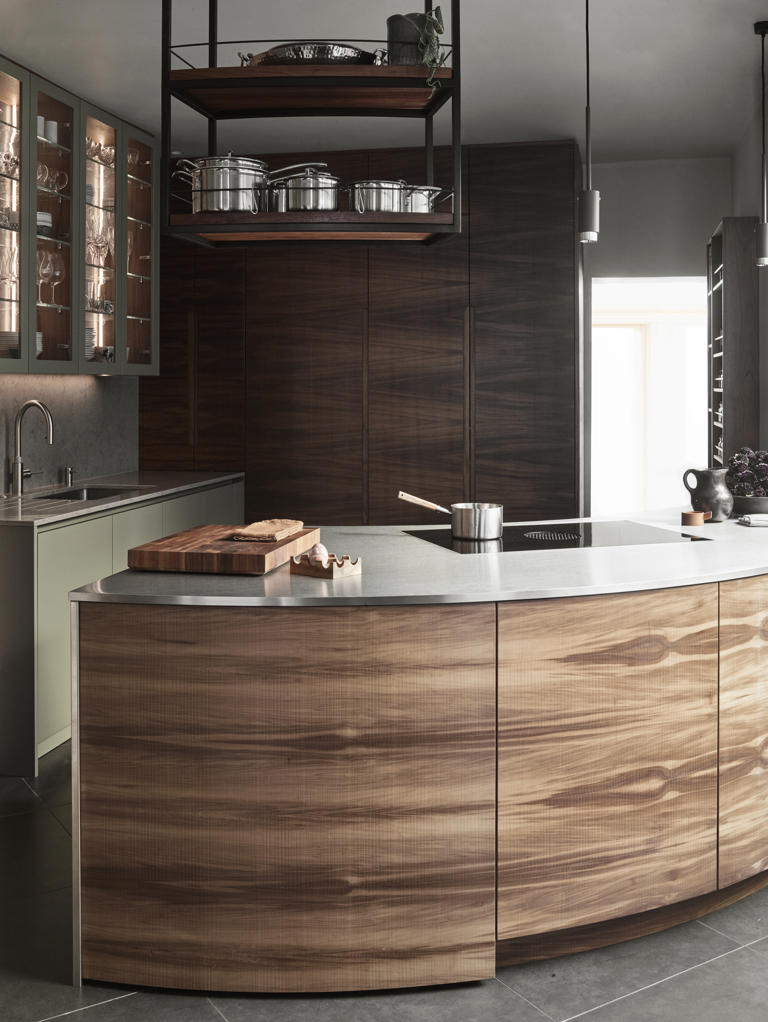 When Breaking the Right Angle Makes a Kitchen Work Better — and How It ...