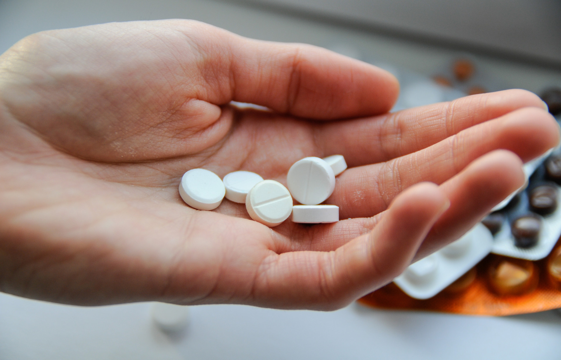 Scientists warn melatonin could harm your heart(01)