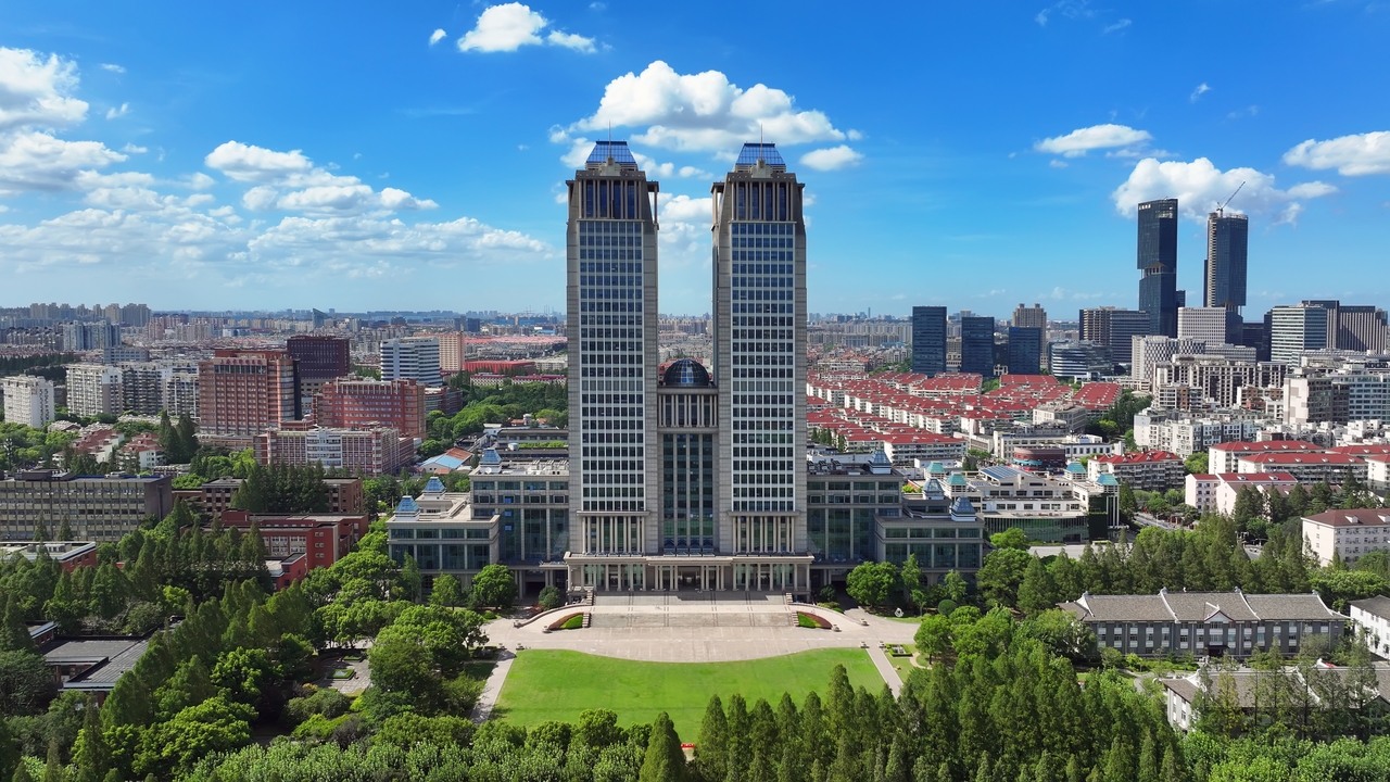 独家：航拍上海五角场，上海复旦大学