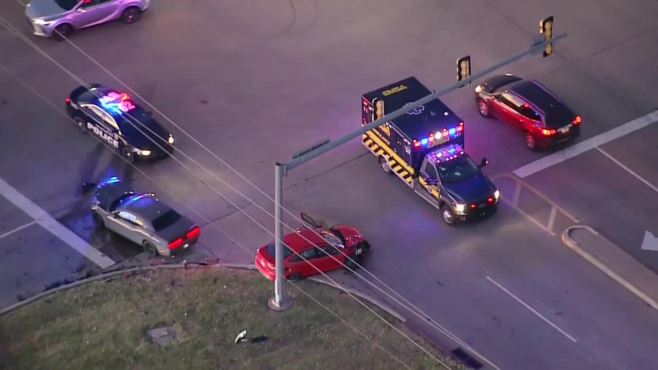Ambulance and police respond to damaging crash in southwest Oklahoma City