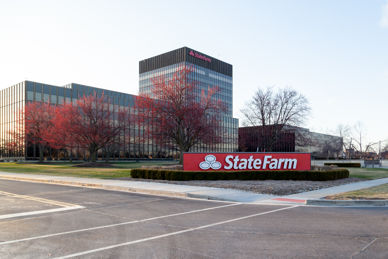 Do you have State Farm car insurance? You may be getting a $100 refund