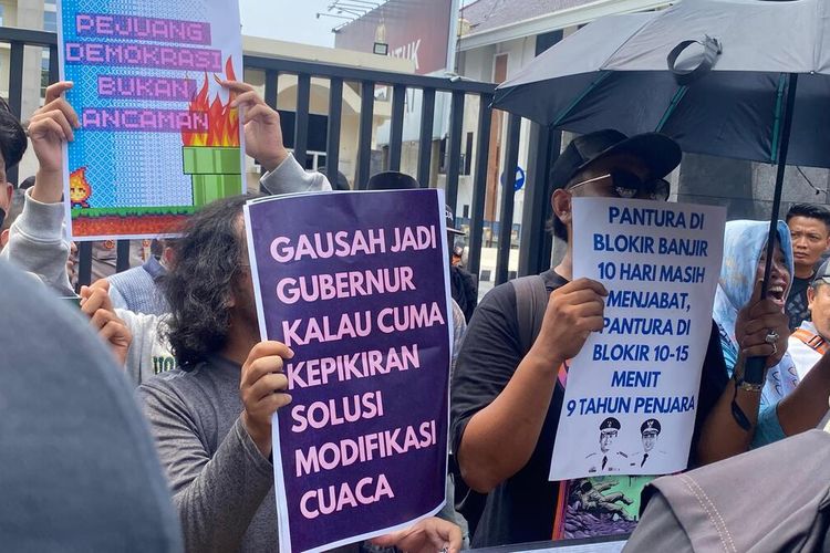 Dukungan untuk Teguh dan Botok AMPB Pati Mengalir, dari Ferry Irwandi hingga Advokat