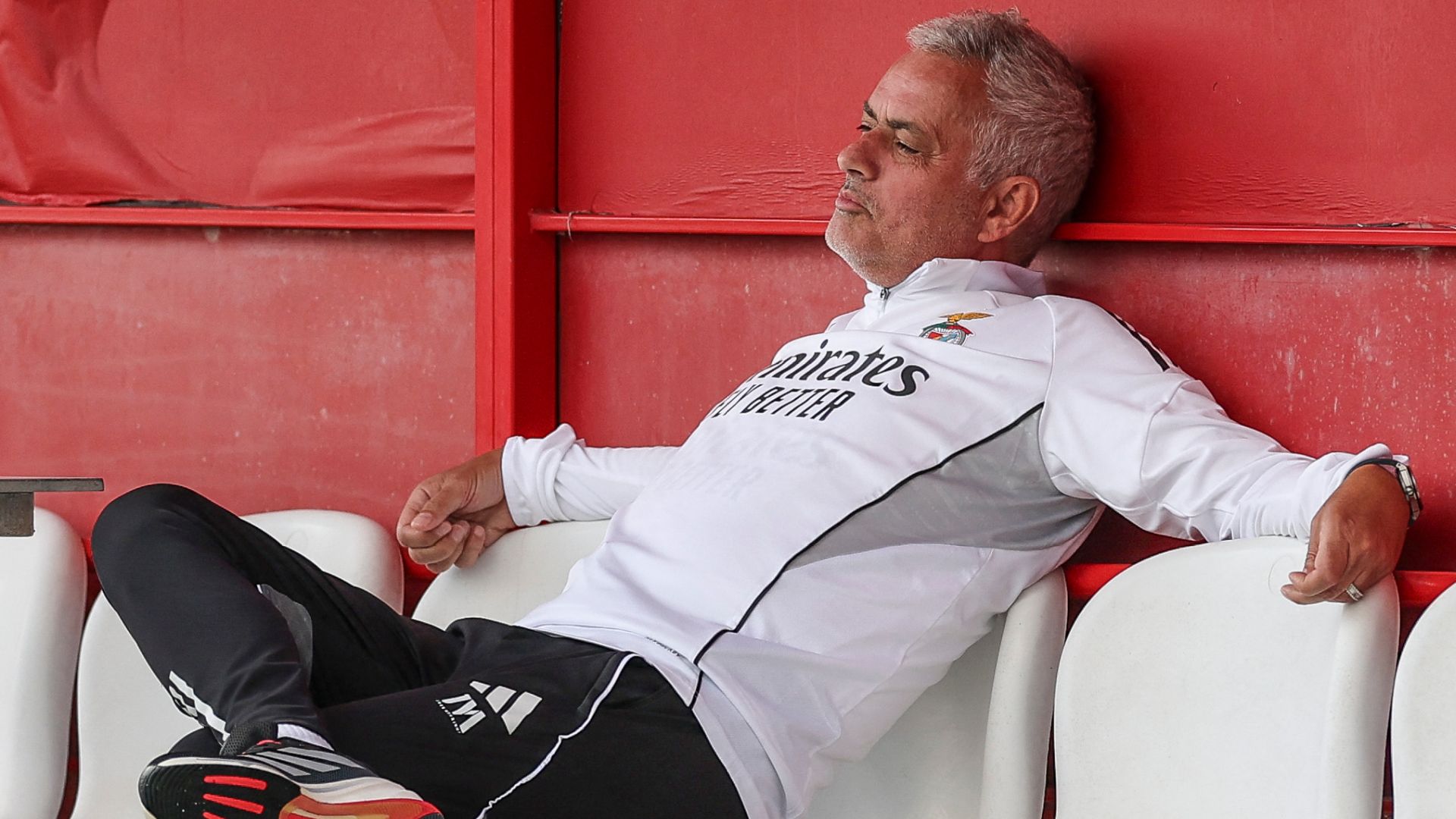Opvallende routine van José Mourinho bij Benfica onthuld, image size:1920x1080