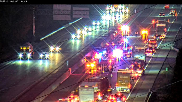 1 injured in 4-vehicle crash on I-64 near English Station Road