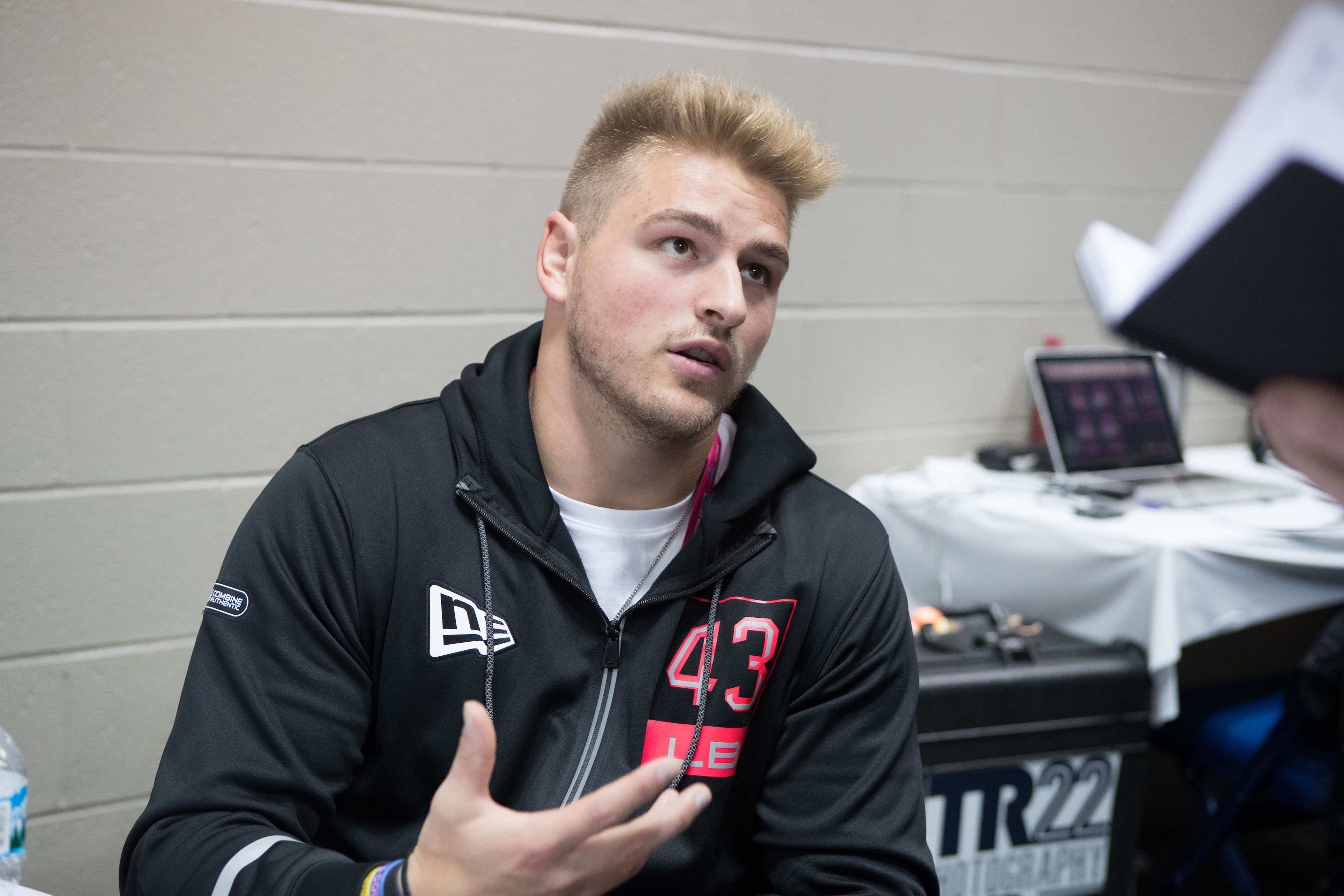 Cowboys shave $6.5M off cap, release former 3rd-round pick before FA<br><br>