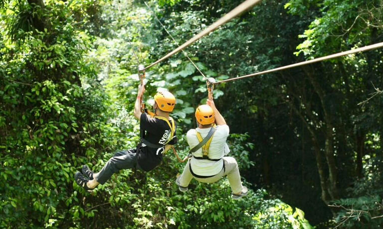 El parque donde se produjo el ataque de las avispas a dos turistas en una tirolesa, es uno de los más visitados en la zona de Luang Prabang, al norte de Laos.