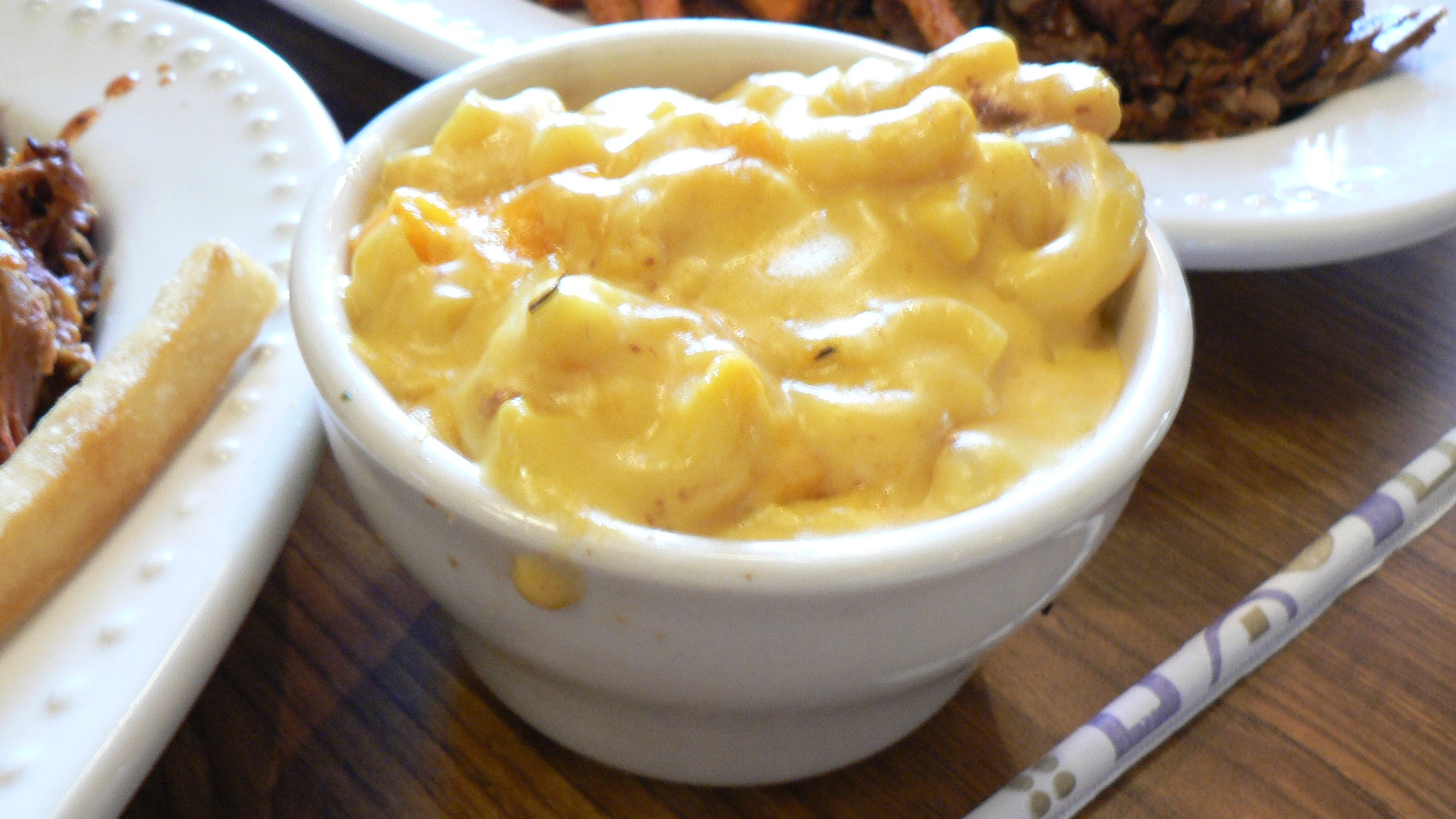 10 Meals Middle-Class Moms Cooked in the '80s, According to Historians