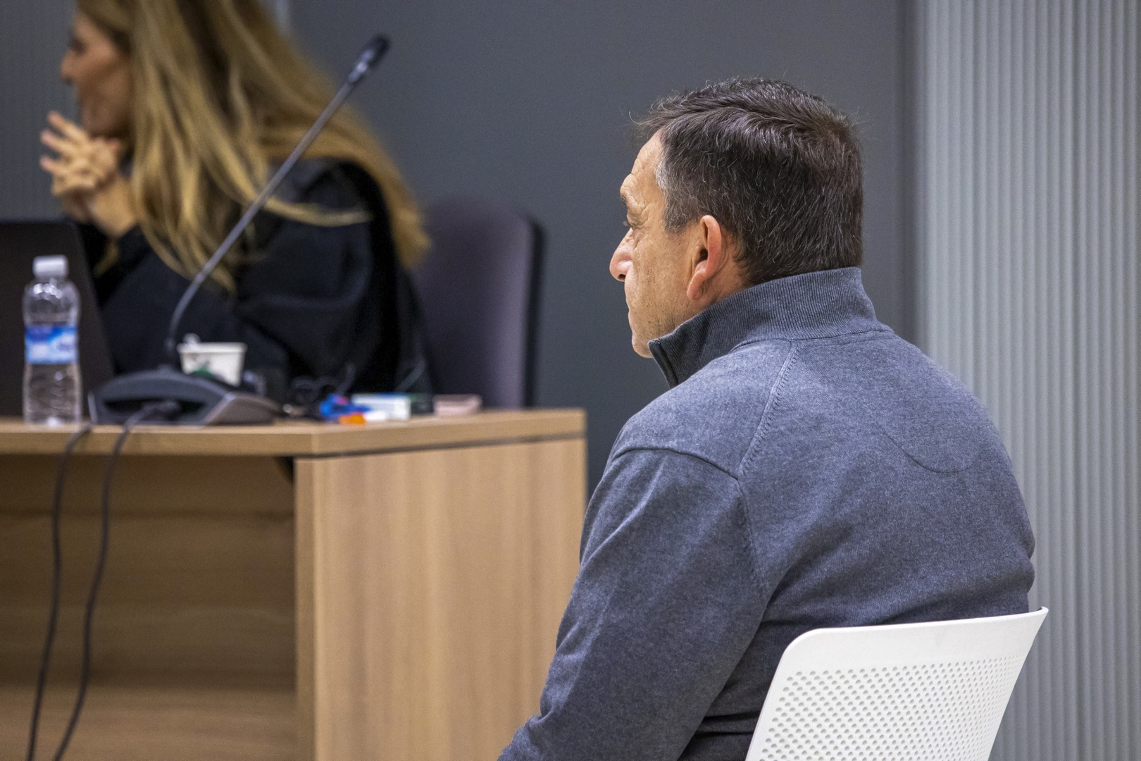 El jurado declara no culpable a un hombre por la muerte de su mujer en ...