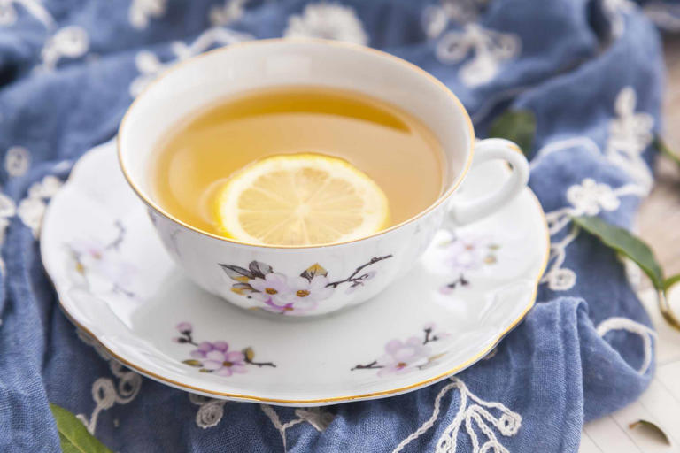 What Happens to Your Immunity and Digestion When You Drink Green Tea ...