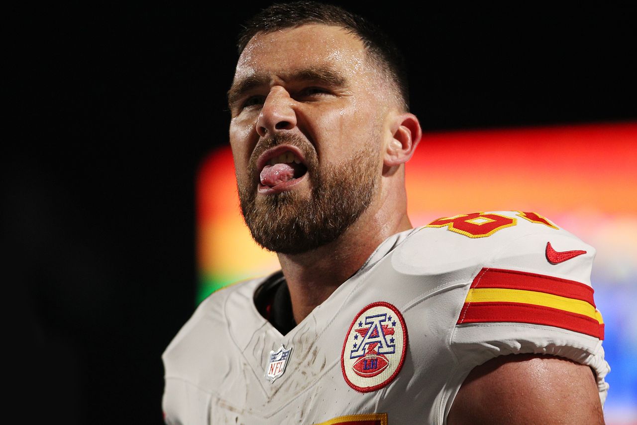 Travis Kelce Encouraged the Taunting from Bills Fans as He Left Field