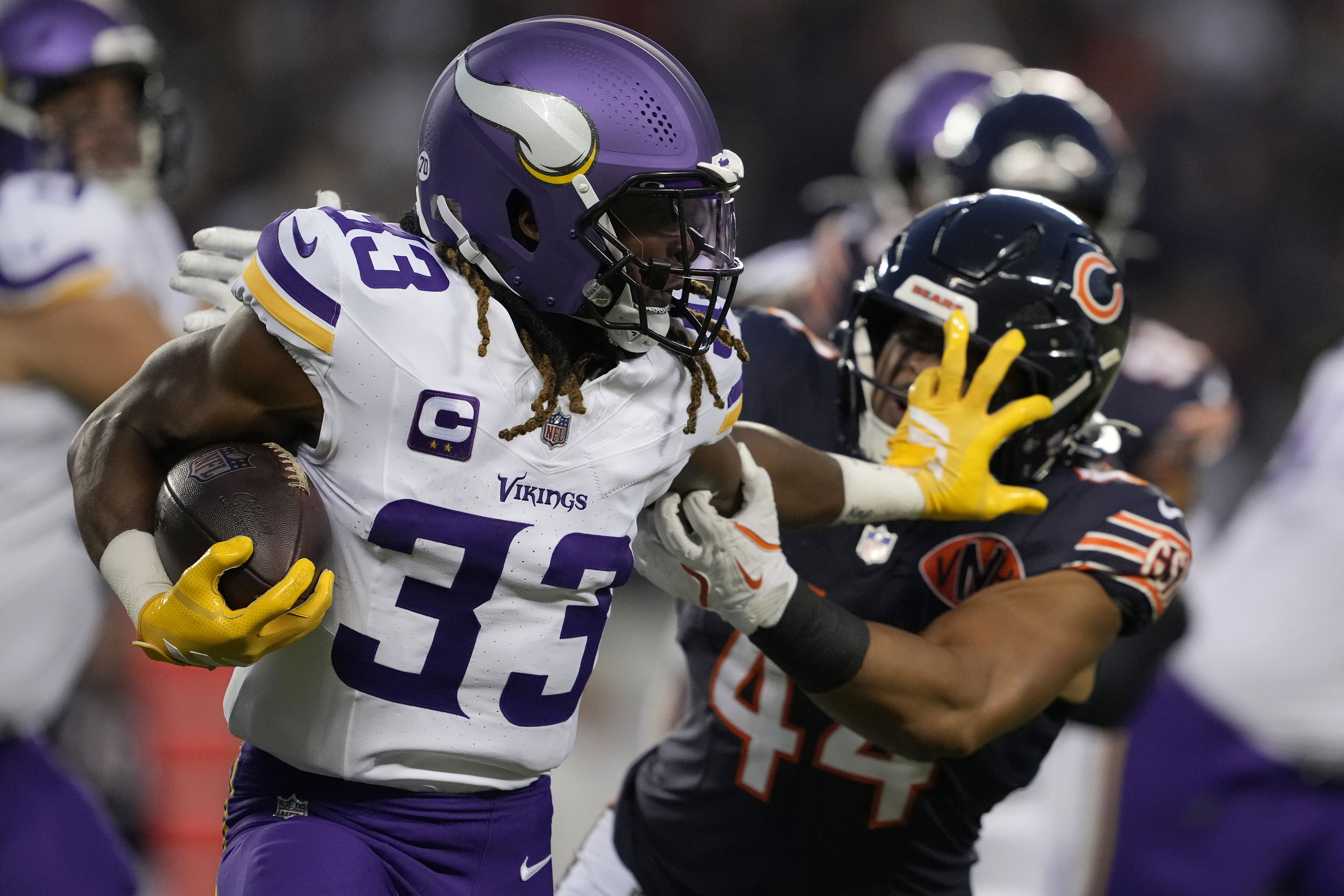 Kevin O’Connell Shares Big Update on RB Aaron Jones Ahead of Ravens Game