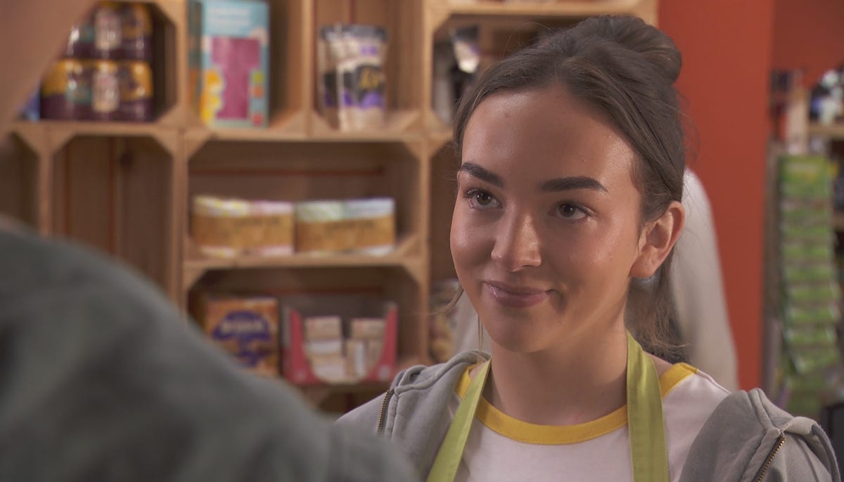 hollyoaks-unveils-frankie-osborne-s-dangerous-romance-as-new-story