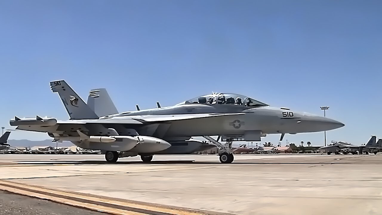 EA-18G Growlers at Red Flag Nellis • Day & night operations