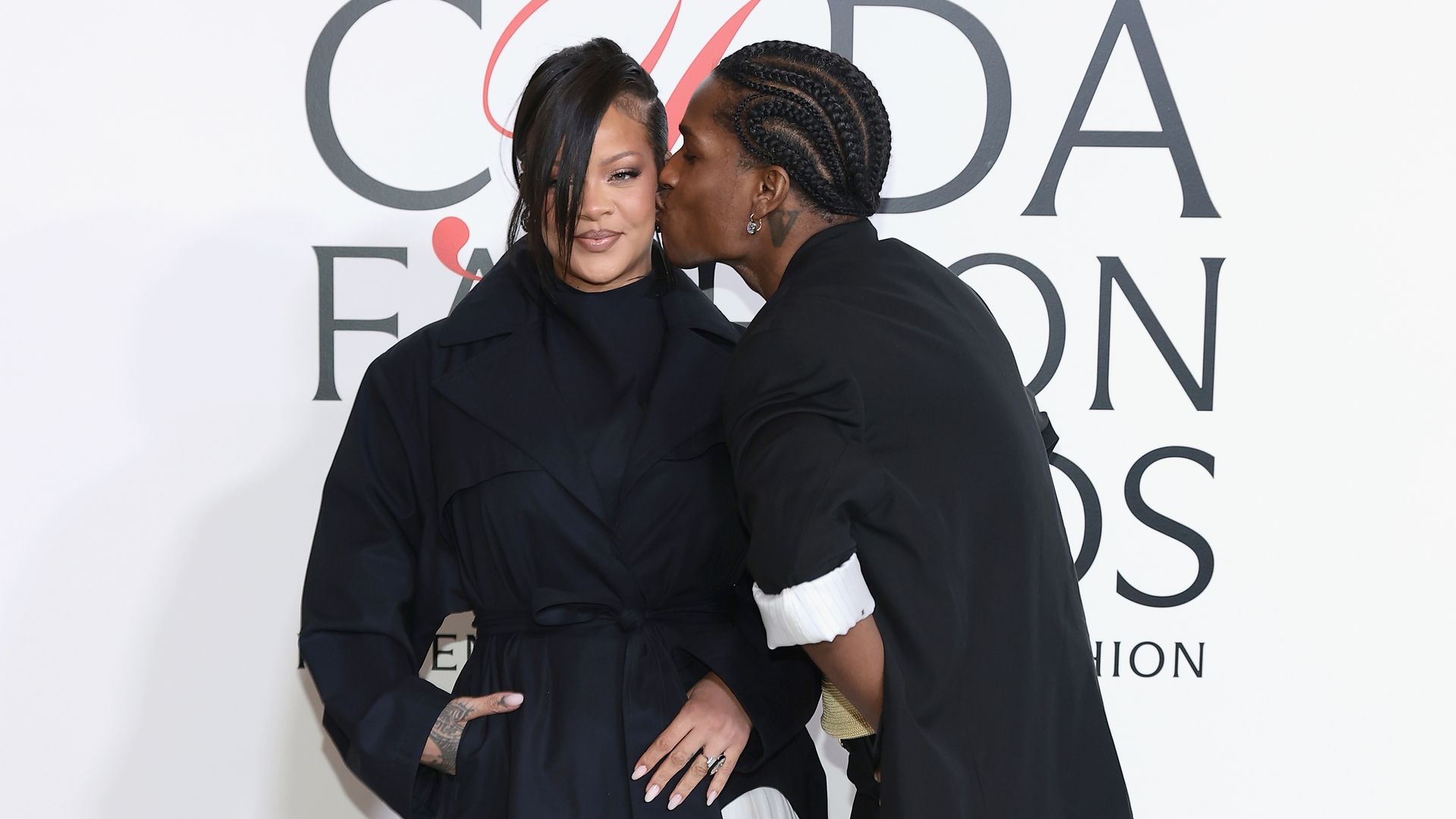 Rihanna returns to the stage during A$AP Rocky's concert in Copenhagen