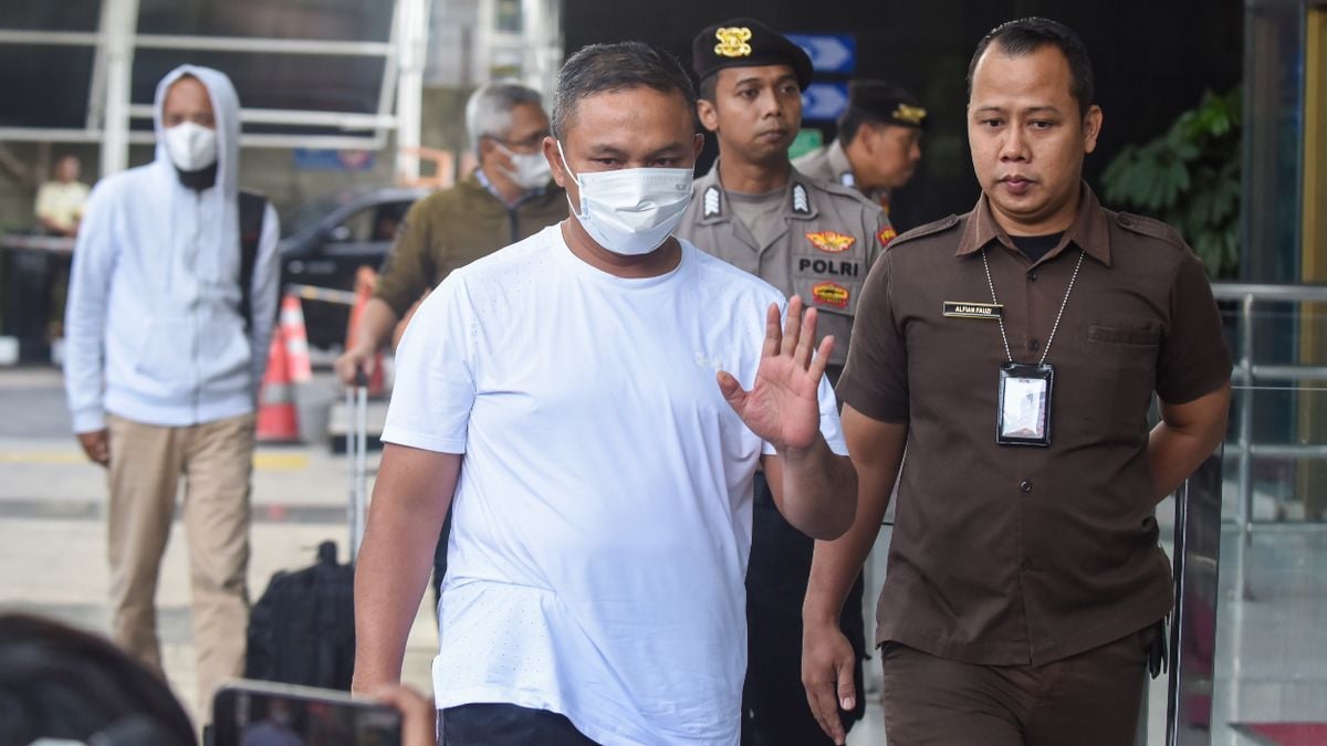 Dua Lawan Politik Gubernur Riau Terjebak OTT KPK di Pilkada 2024 2