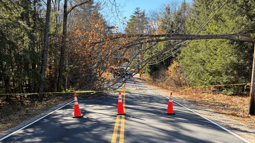 Strong wind gusts cause thousands of power outages in Maine