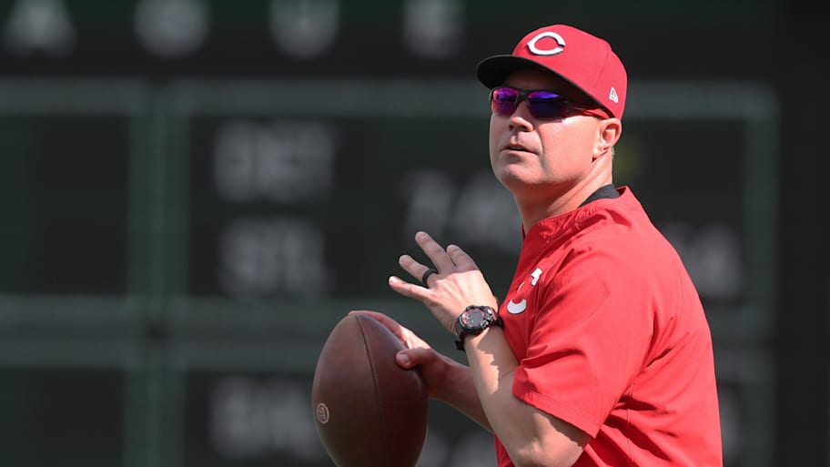 Why Diamondbacks Hired New Third-Base Coach J.R. House
