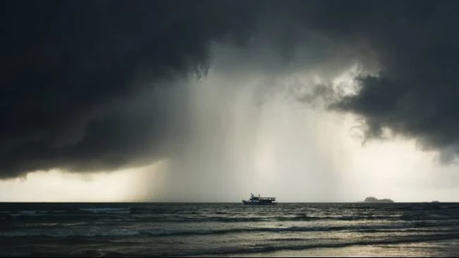 Ilustrasi badai, siklon tropis