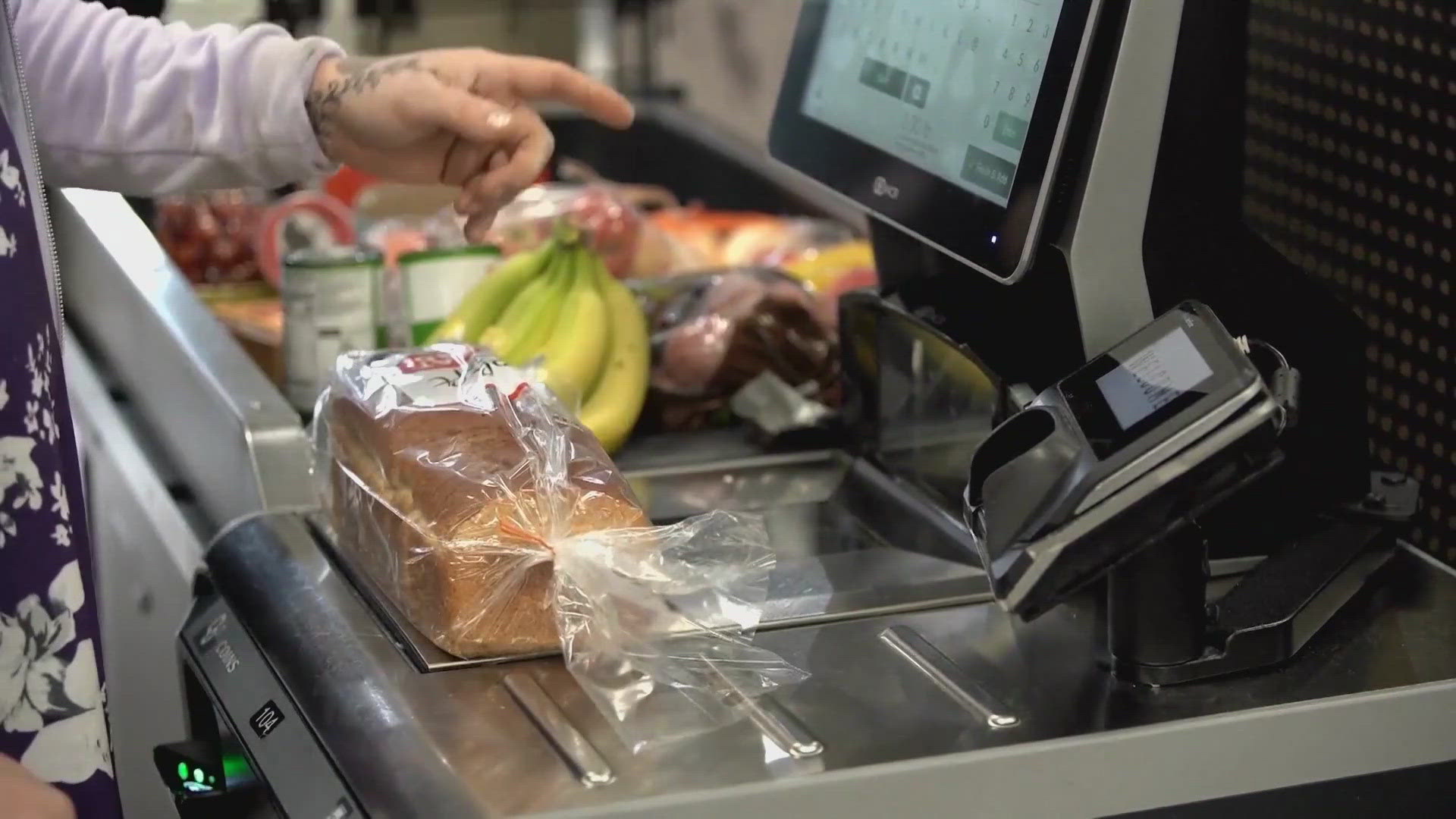 President Trump says no SNAP benefits will go out until Democrats vote ...