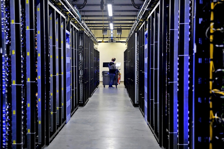 Google tính đưa trung tâm dữ liệu AI ra không gian