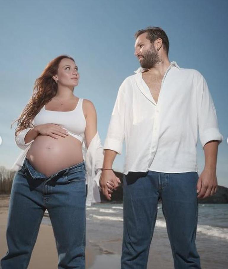 Başak Gümülcinelioğlu ve Çağrı Çıtanak anne-baba oldu! İşte bebeklerine verdikleri isim