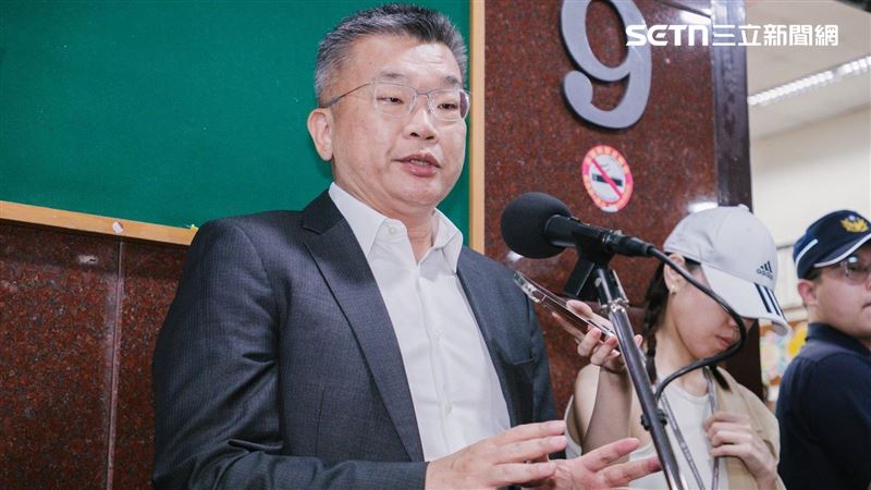 抄很大！中國職棒「上海兄弟」隊徽撞中信兄弟 蔡其昌：會請球團說明