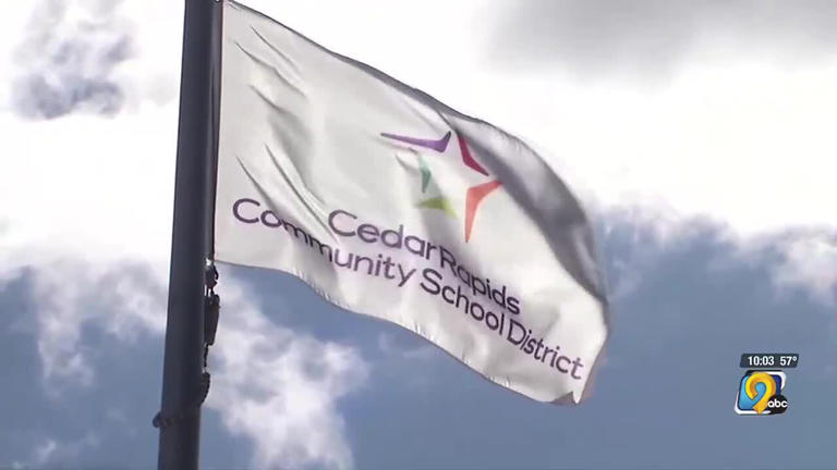 Cedar Rapids school board votes to close six buildings
