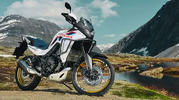 EICMA 2025: Honda XL750 Transalp 2026 with E-Clutch Only for 2026