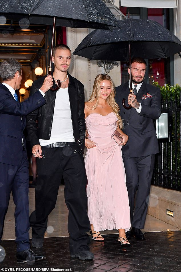 harper-beckham-s-wears-a-bespoke-victoria-design-to-celebrate-sir-david