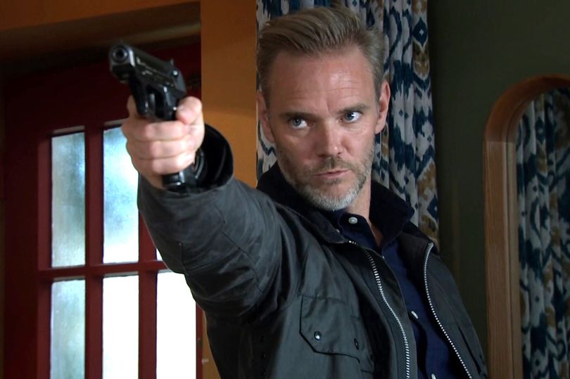 Emmerdale actor drops clue he's left soap after 'unemployed' remark