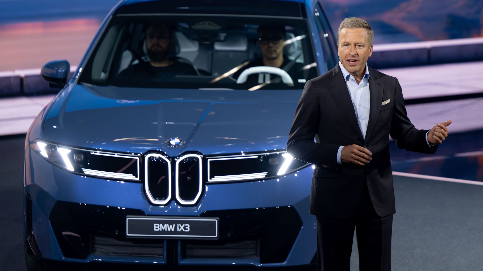 Perfect Original Photos about  Bmw Gewinn 2021 1  as Your HD Pictures
