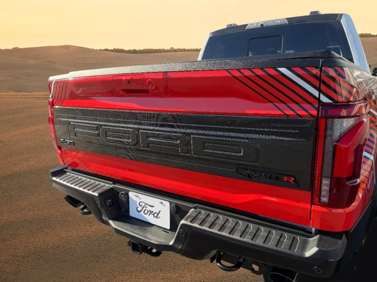 Ford's 900-HP Raptor R Is a Warning Shot to Ram's SRT Trucks