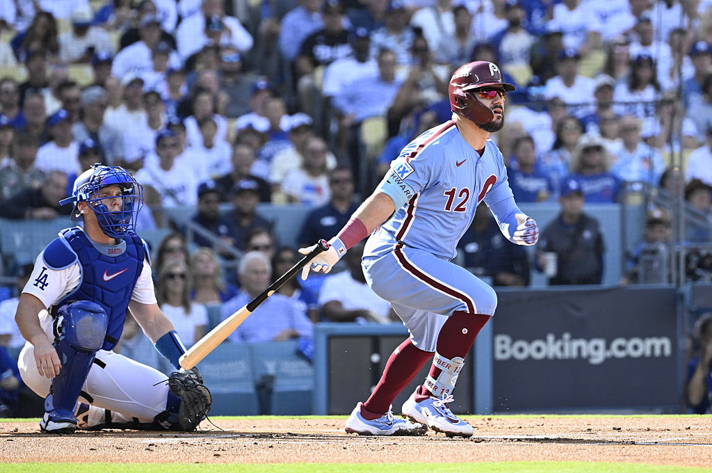 when does baseball free agency start 2025