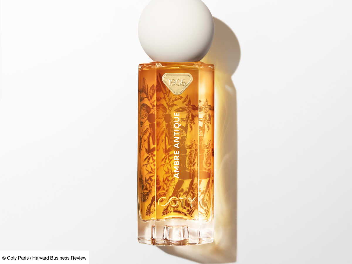 Secret d'histoire le parfum Ambre Antique d'Infiniment Coty Paris