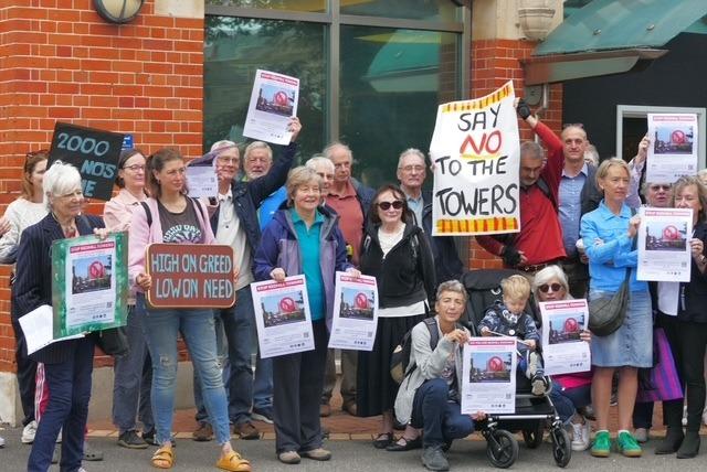 ‘David and Goliath’ battle as Redhill residents gear up for round two ...