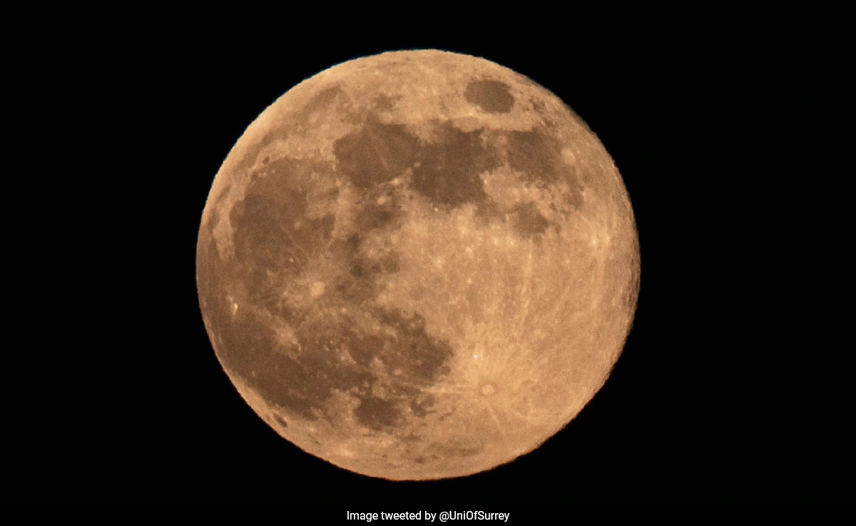 November Supermoon: Biggest And Brightest Full Moon Of 2025 Lights Up ...