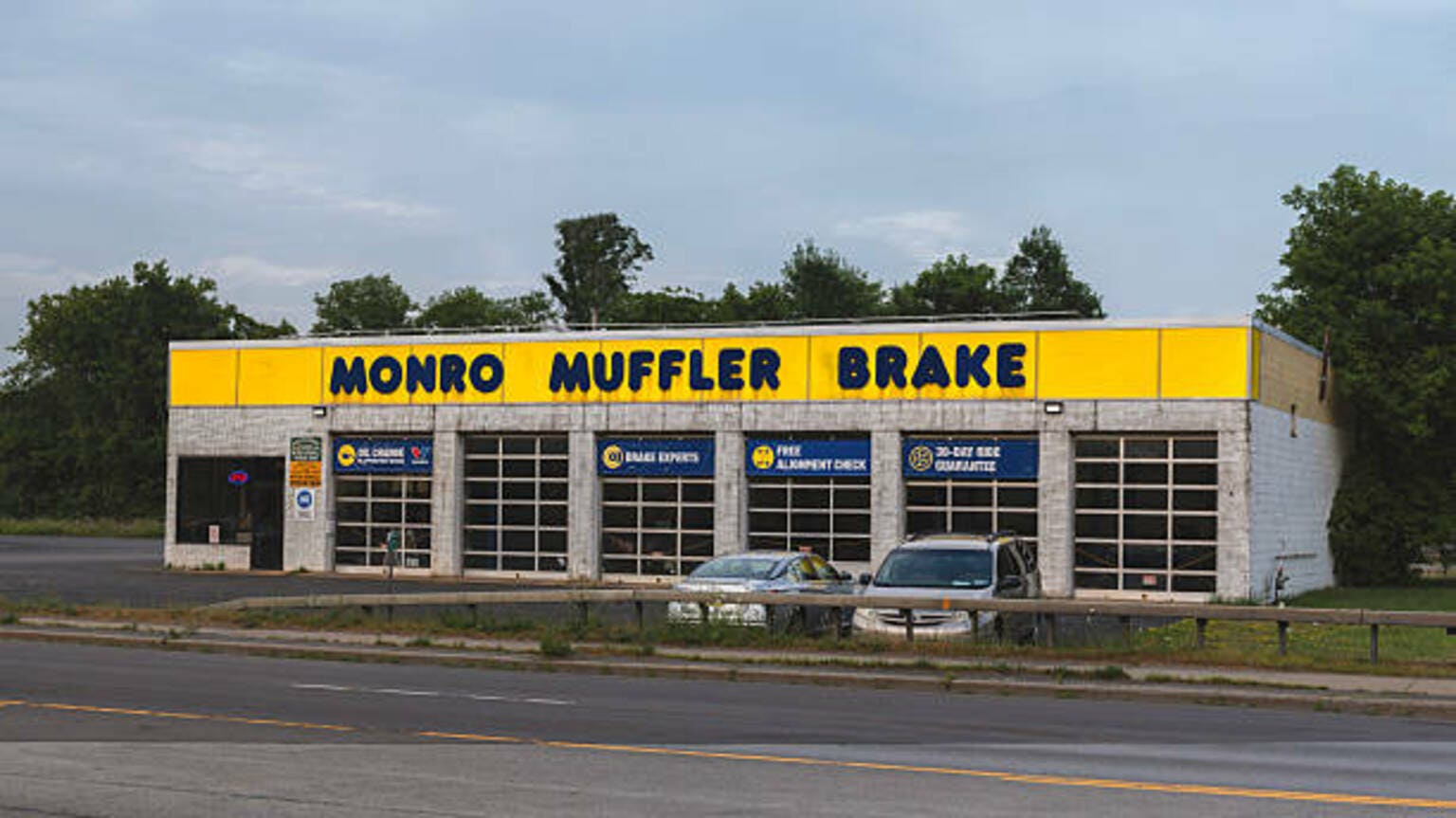 Monro gains as Carl Icahn reveals stake