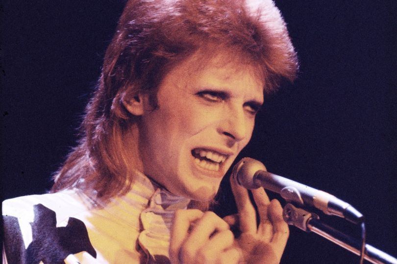 David Bowie sets world record as Aladdin Sane album artwork sells for ...