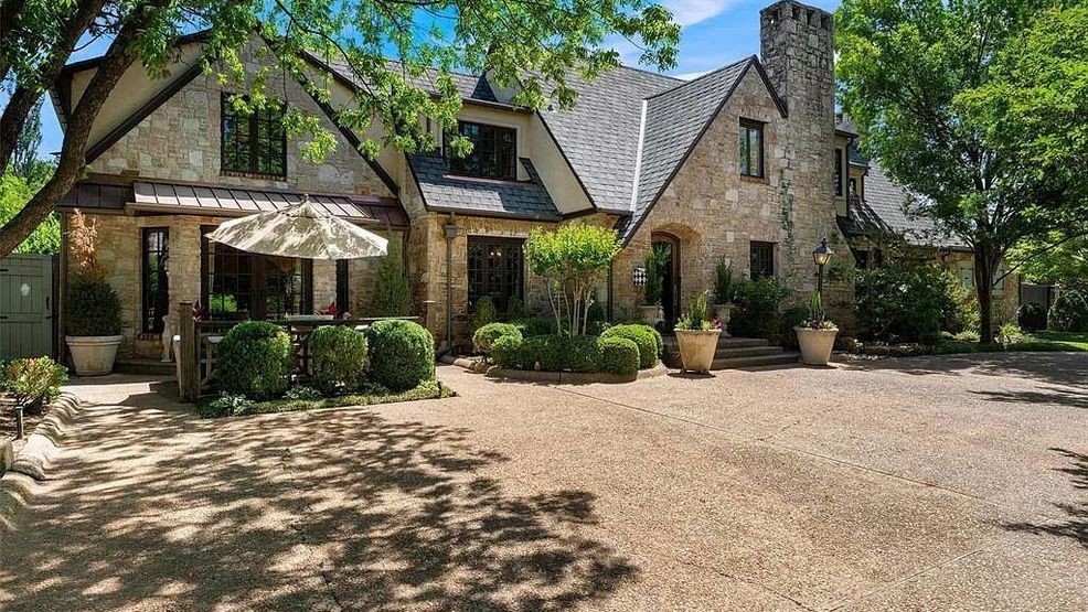 Red Dirt Riches: 1937 Nichols Hills home blends charm and luxury for ...