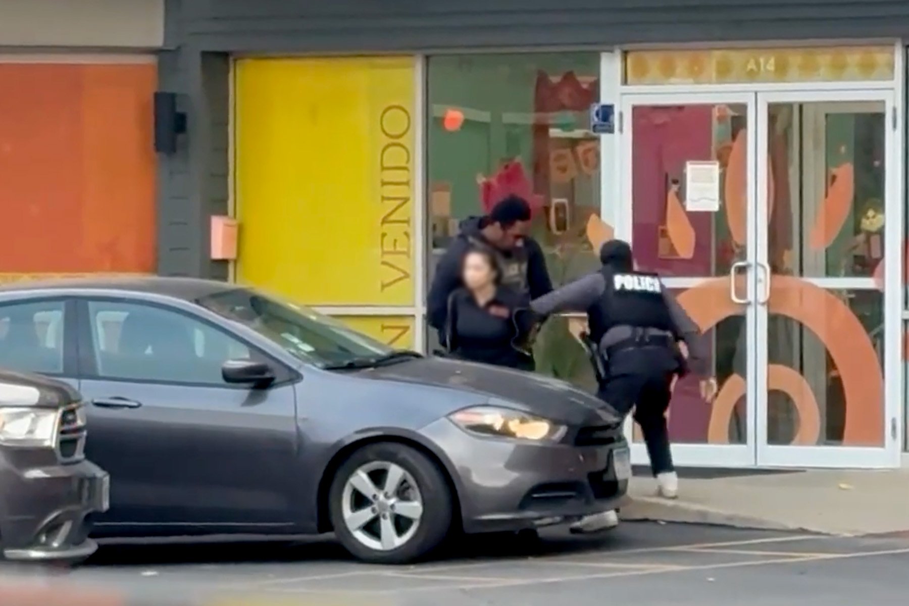 Child care worker detained by ICE inside a Chicago day care as children ...