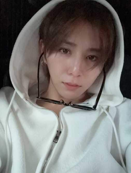 Hey!Say!JUMP パーカー 山田涼介 Hey! Say! JUMP山田涼介、白パーカー姿の自撮りショットにファン悶絶