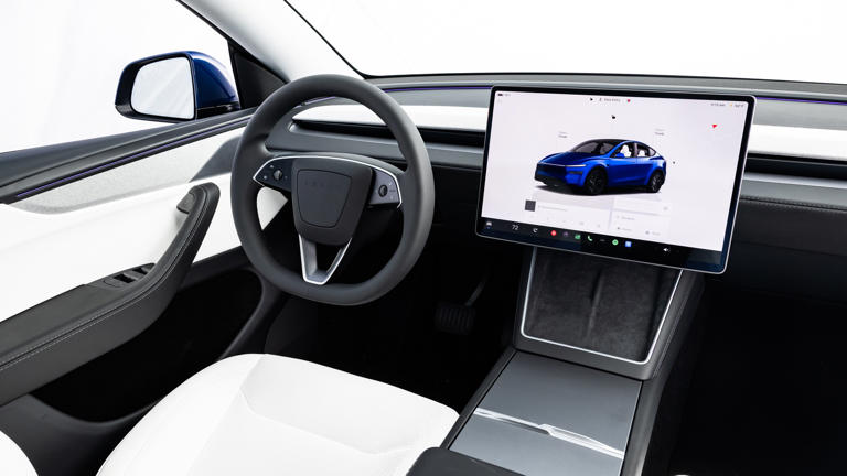 The Tesla Model Y Premium RWD Is a Better Computer Than It Is a Car