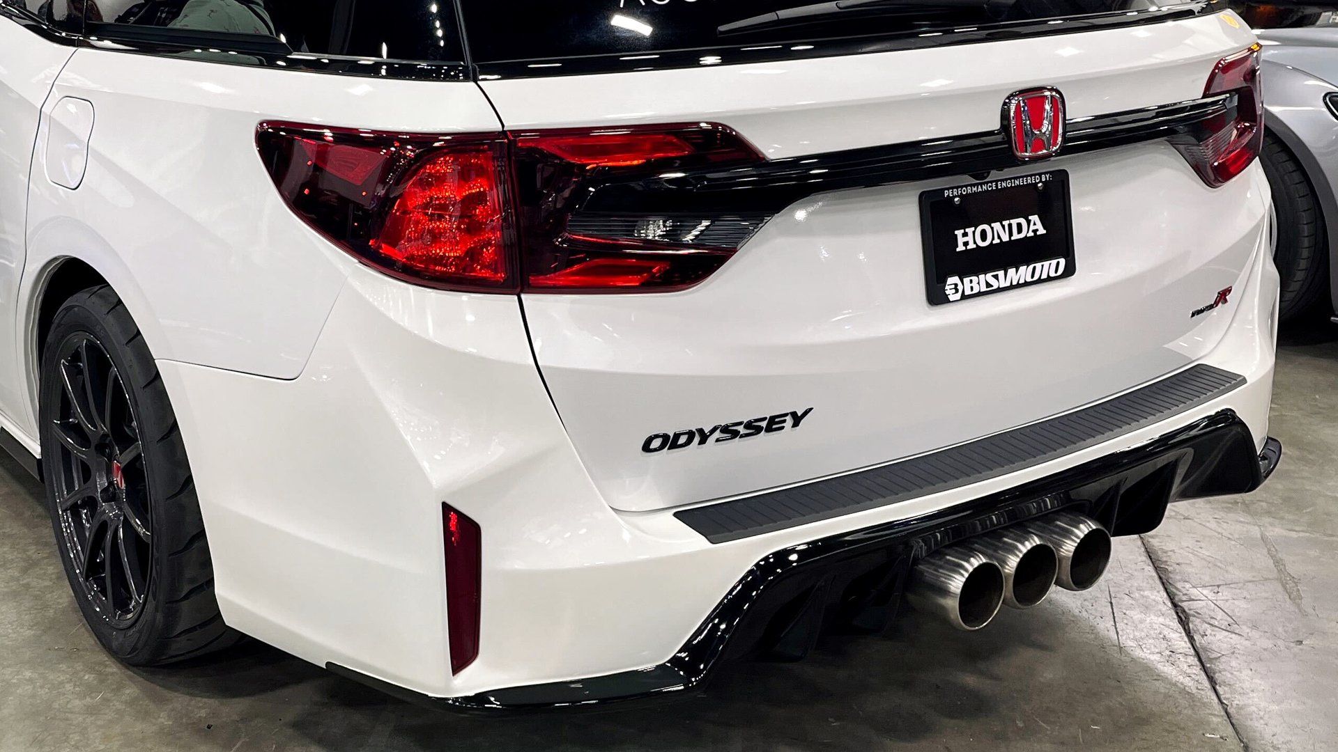 Honda Odyssey Type R SEMA Build Has 550 Horsepower And A Manual ...
