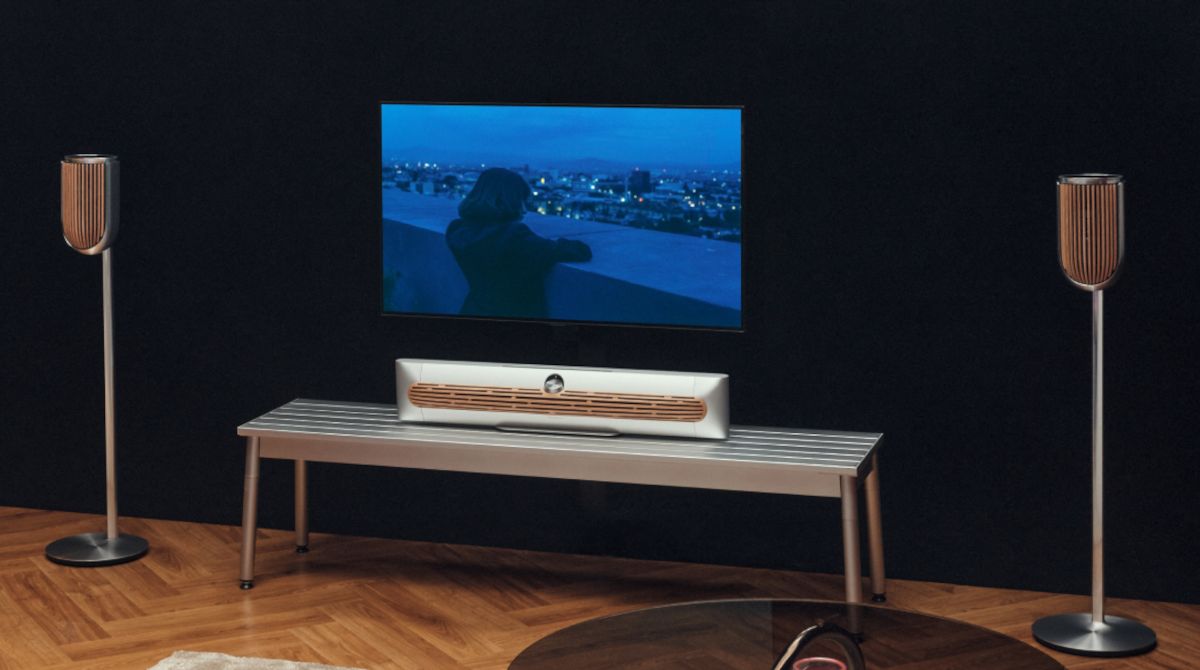 barre de son Bang & Olufsen Beosound Premiere dans un salon