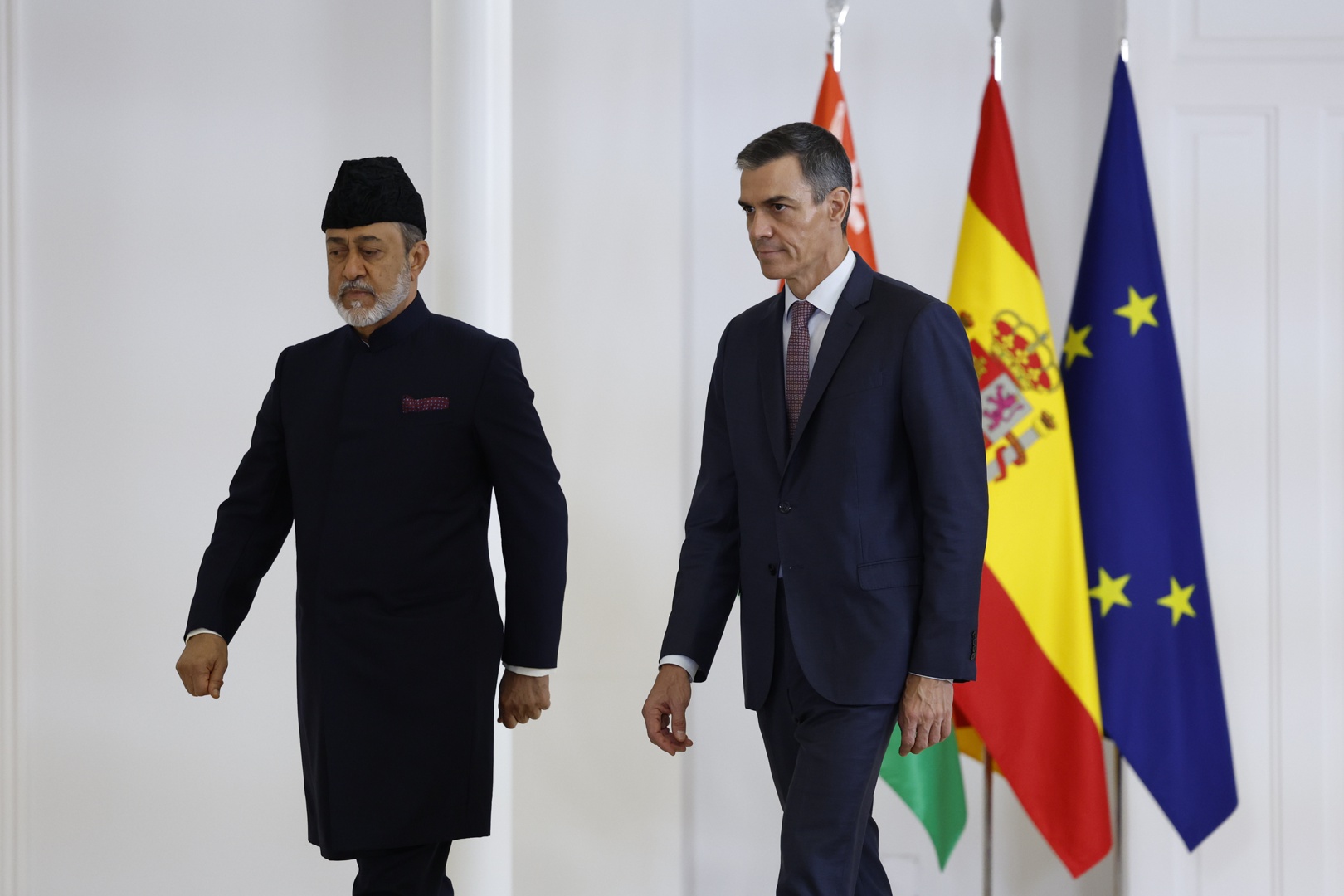 Sánchez y el sultán de Omán piden mantener el acuerdo de Gaza y la vía ...